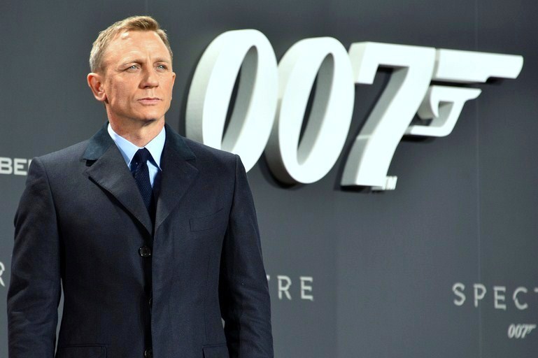 Daniel Craig at the Spectre film premiere