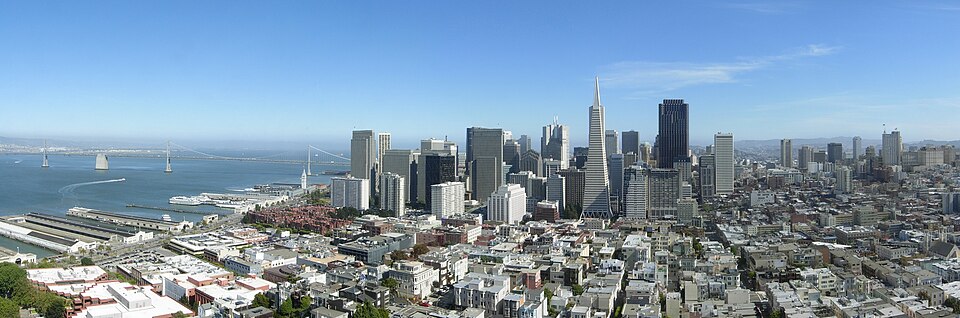 San Francisco downtown panoramic skyline